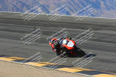 media/Mar-21-2025-CVMA Friday Practice (Fri) [[30cd4fe323]]/2-Racer 1/Session 2 (Bowl)/